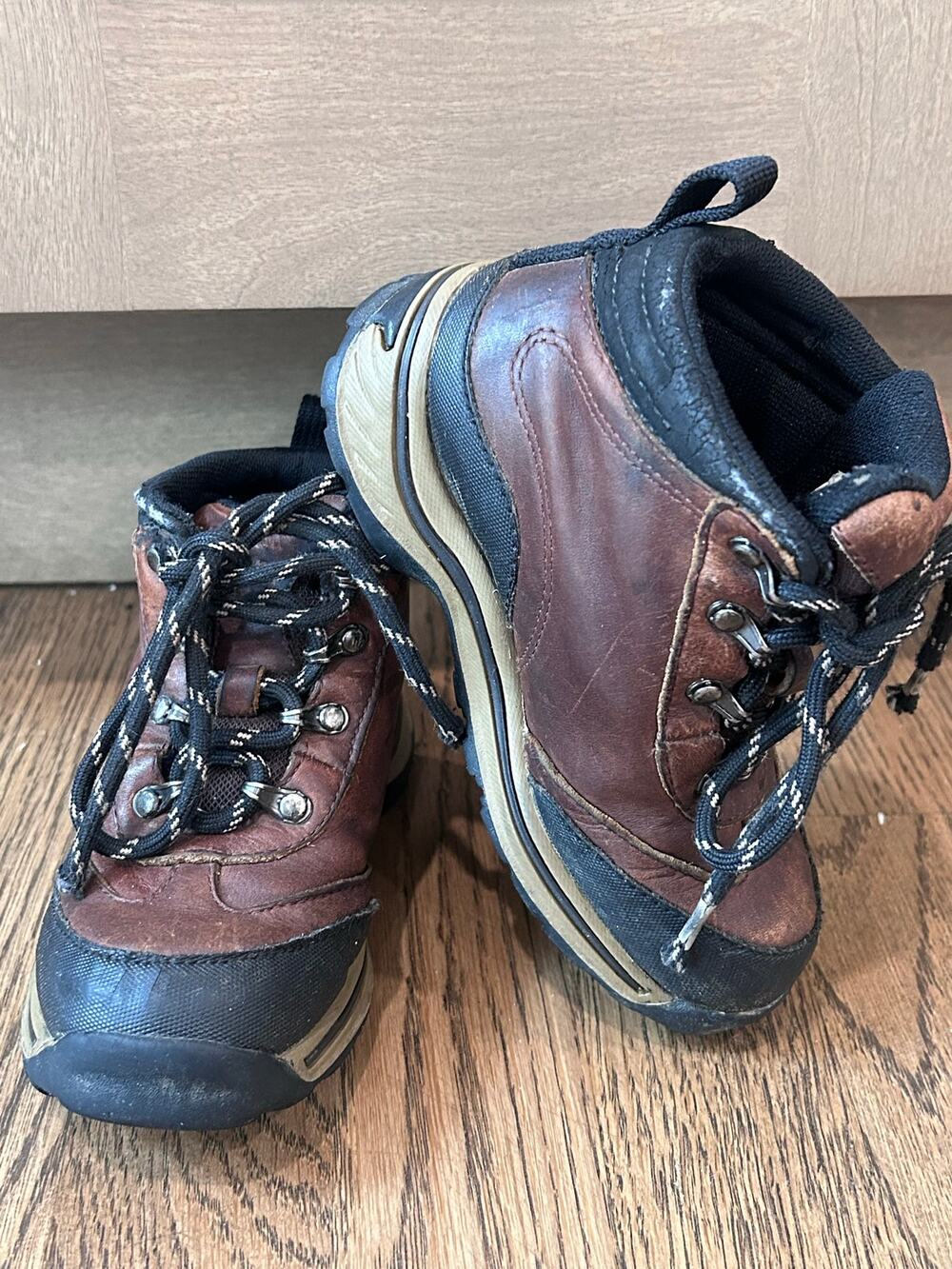 Timberland Back Road Leather Mid Hiking Boots Brown Black Kids Size 9.5 Toddler